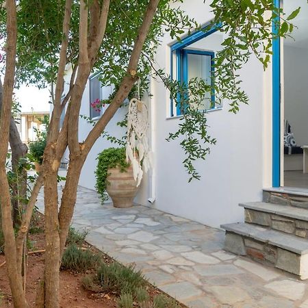 Blue Moon Apartments Makrýgialos Екстериор снимка